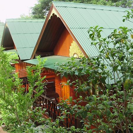 Baan Kong Homestay Ayutthaya Bagian luar foto
