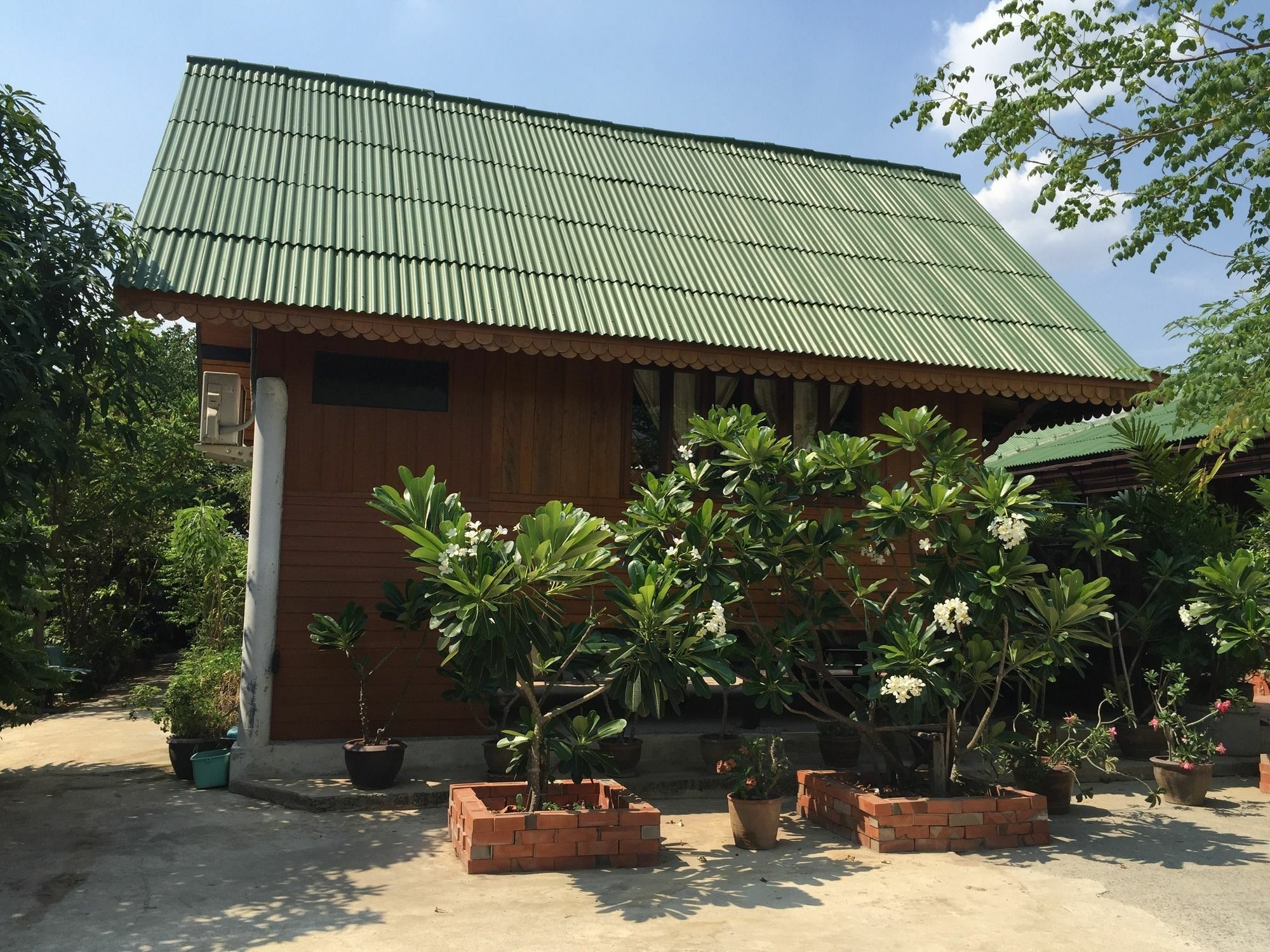 Baan Kong Homestay Ayutthaya Bagian luar foto