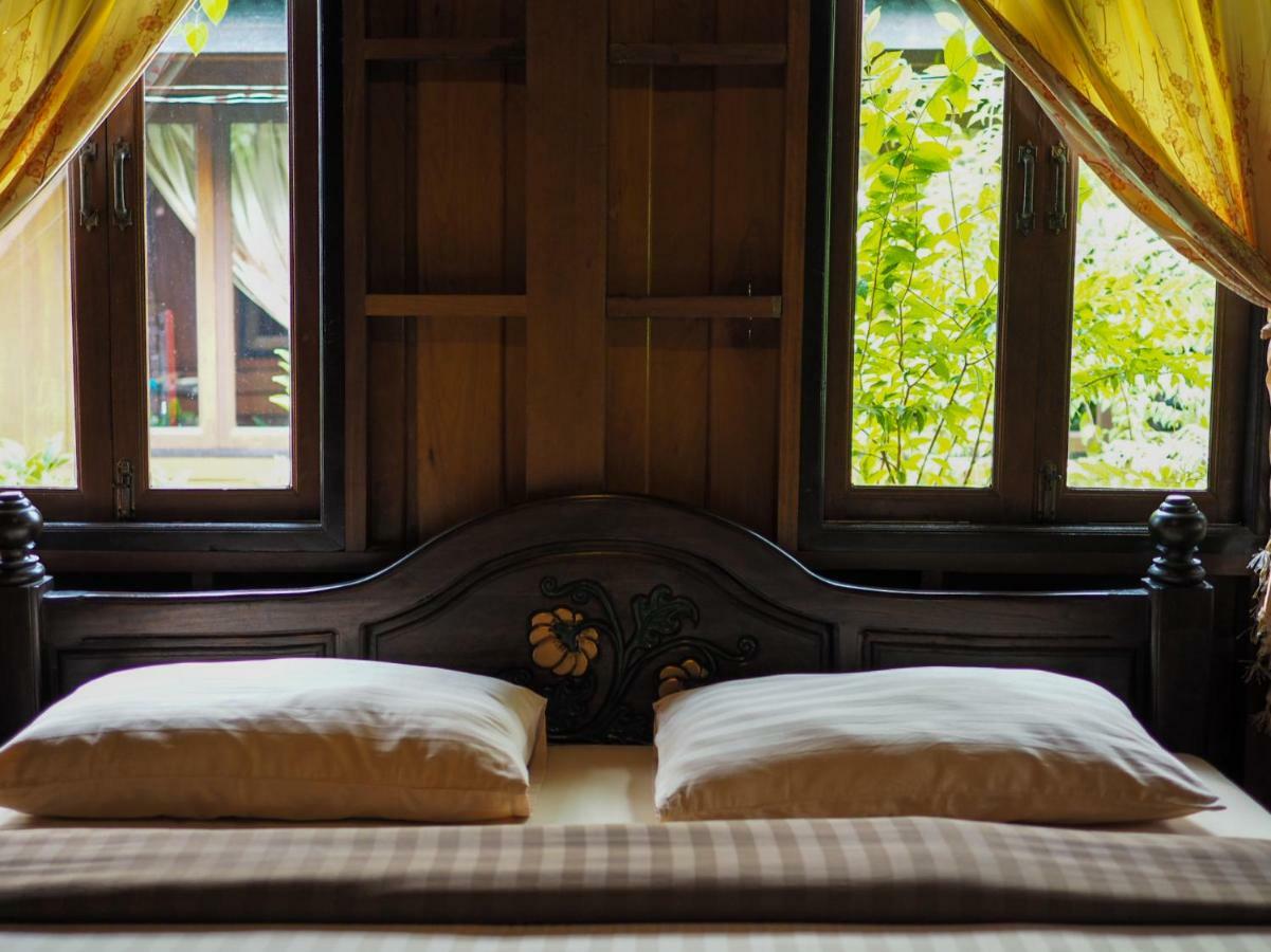 Baan Kong Homestay Ayutthaya Bagian luar foto