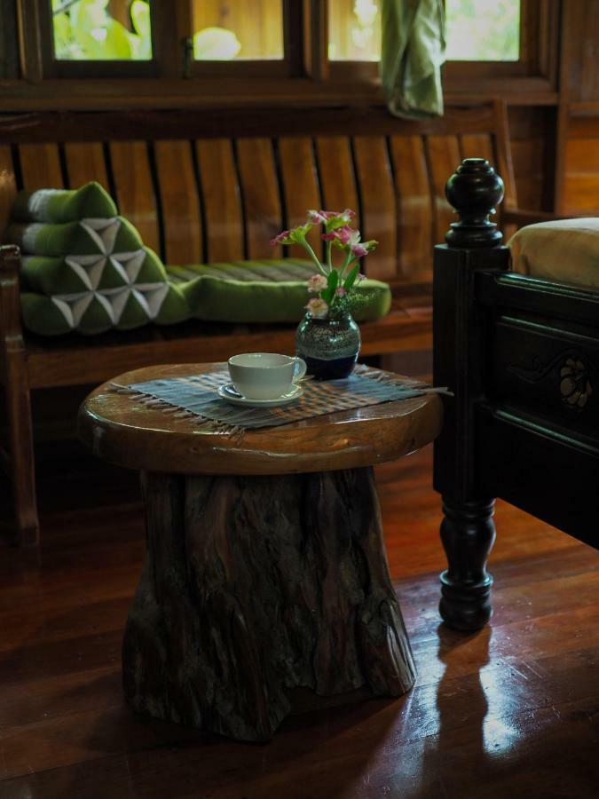 Baan Kong Homestay Ayutthaya Bagian luar foto