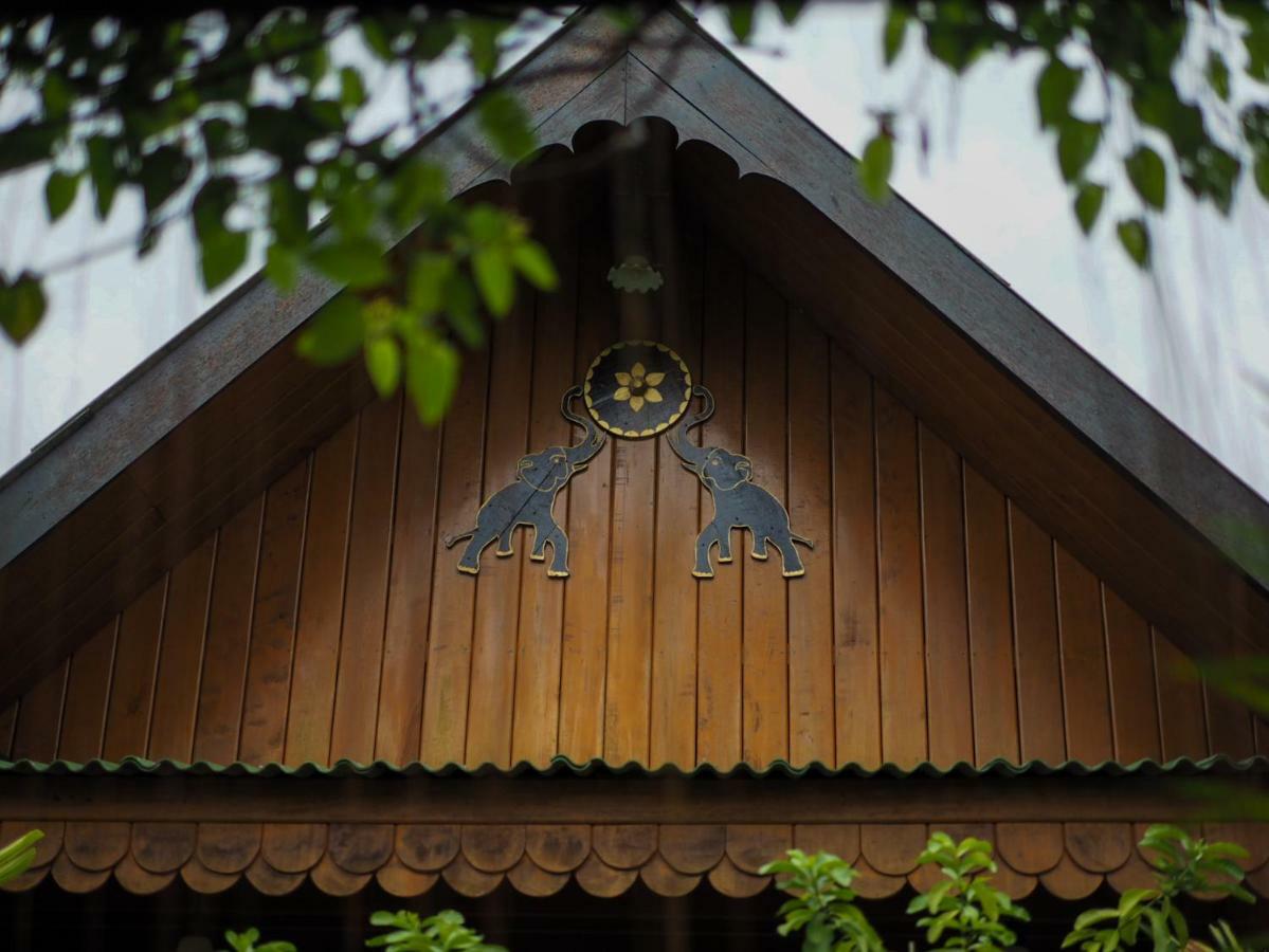Baan Kong Homestay Ayutthaya Bagian luar foto